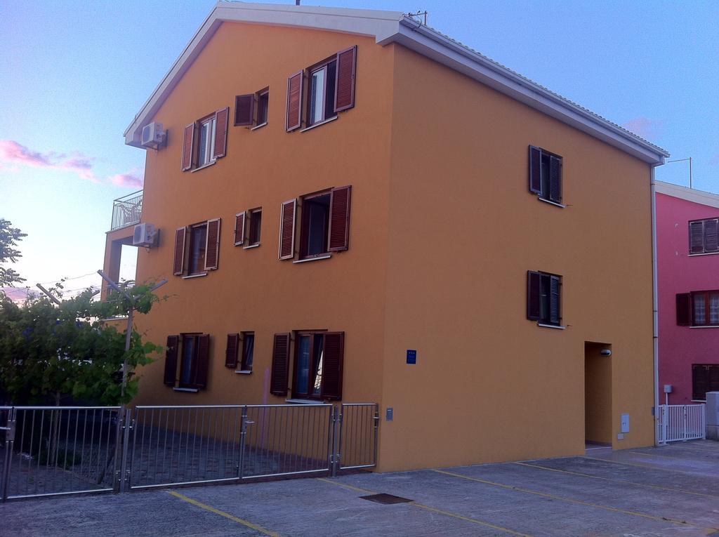 Apartments Leona & David Malinska Bilik gambar